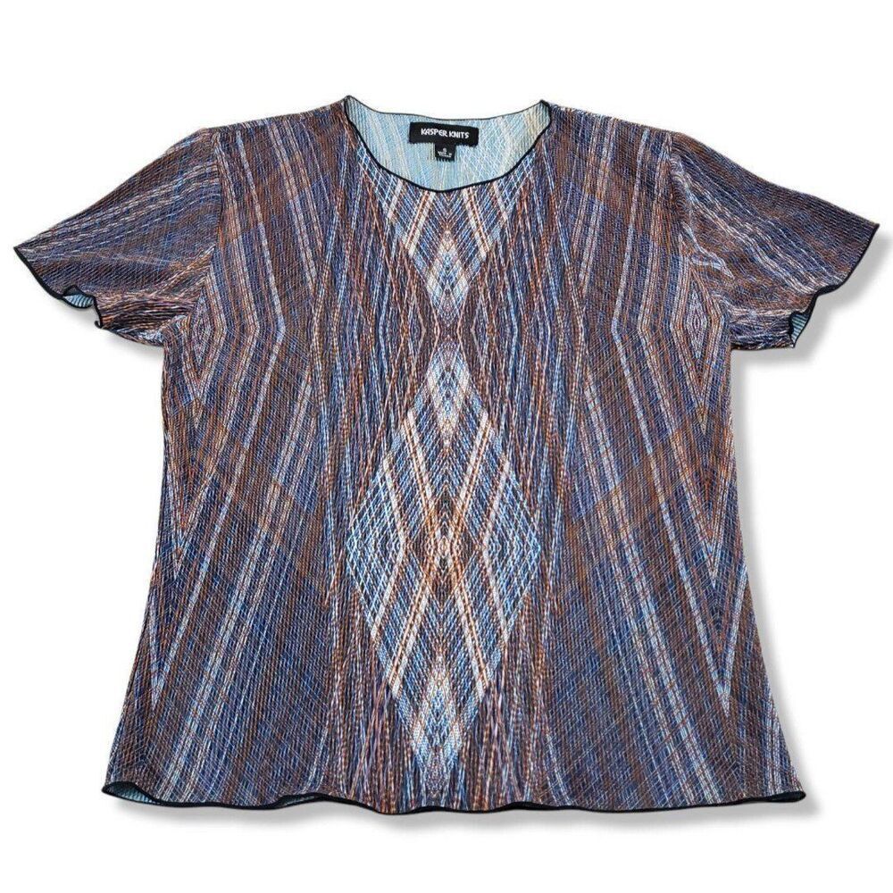 Kasper Knits Top Size Small Women's Crop Top Blouse Geometric Pattern Lines
100